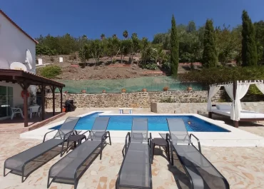 3d7b2f4d-eb68-4e5c-8183-2dc7b0713c89