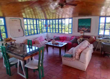 4e965a19-b642-4d57-976f-29f49931699a