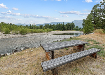 aa44b74e-8147-4c0f-a031-93f7fddcfce7